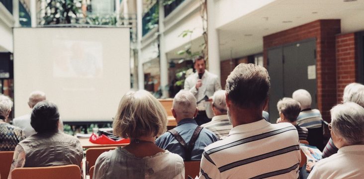 Sofokus haluaa kannustaa seniorit digipolulle