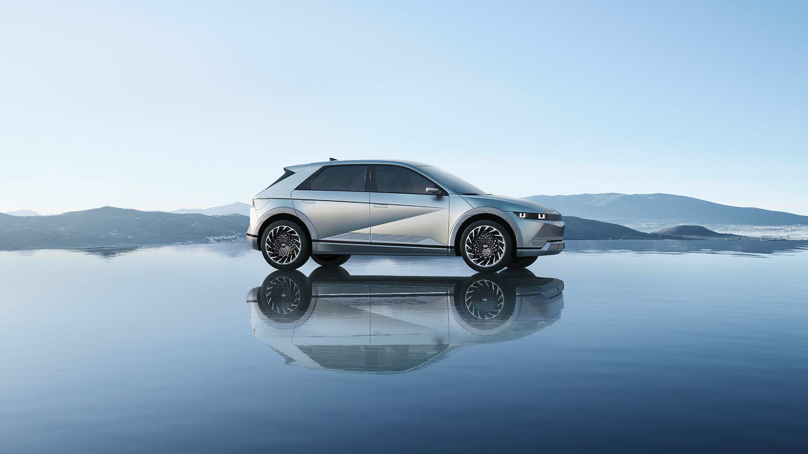 Hyundai IONIQ 5 — Bassadone Hyundai.fi website renewal by Sofokus